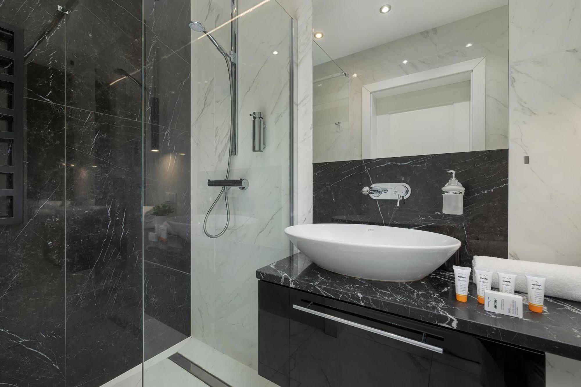 Apartment Rakowicka 6 Cracow by Renters Kraków Zewnętrze zdjęcie
